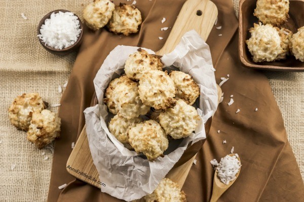 Easy Coconut Macaroon Cookie Recipe. Mmmm easy to make, chewy and delicious macaroon cookies are a family favorite. Perfect for tea time, dessert, or a holiday cookie tray, these coconut macaroons are made without eggs, and ready in no time flat. Make a batch today!