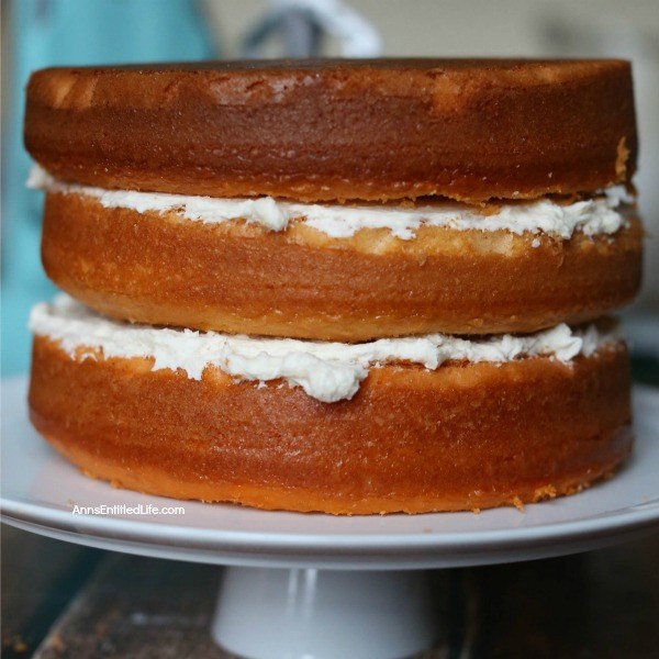 Orange Creamsicle Cake Recipe. This cake recipe brings back fond childhood memories of the amazing taste of an orange creamsicle. This is an easy, terrific way to dress-up a standard cake mix; your guests will never know this orange creamsicle cake was not made from scratch.