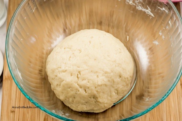 Pineapple Squares Recipe. A delicious Pineapple dessert recipe from my grandmother, who made these Pineapple Squares for many, many years. Combine the fresh taste of crushed pineapple in a flaky, tender crust with a sweet, creamy frosting for a wonderful, unique, Pineapple Squares Recipe.