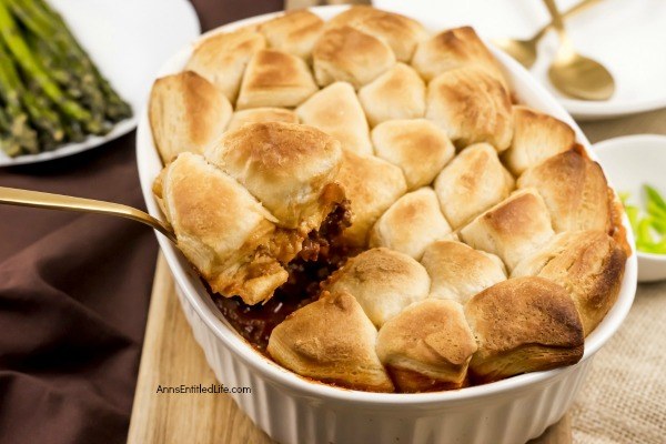 The Best Sloppy Joes Casserole Recipe. If you need an easy ground beef casserole recipe make this sloppy Joe casserole for dinner tonight. Your favorite food as a kid is remade into a terrific sloppy joes casserole recipe that your entire family will love!