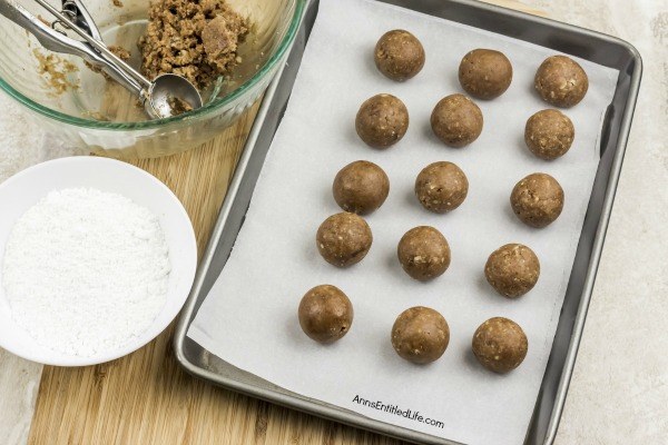 Pumpkin Spice Balls Recipe. These delicious pumpkin spice balls are a fantastic addition to your fall recipe collection! Fast and simple to make, this pumpkin spice balls recipe is an easy, no-bake treat that friends and family will adore. If you are looking for a great cookie recipe with a twist, try these scrumptious little pumpkin spice balls.