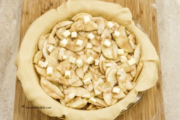 Homemade Fresh Apple Pie Recipe. This homemade apple pie recipe is made with fresh apples and a homemade apple pie crust. It is a wonderful pie to serve for dessert or take to picnics because this simple apple pie recipe tastes great and is so easy to make! This may be the best apple pie you will ever eat.