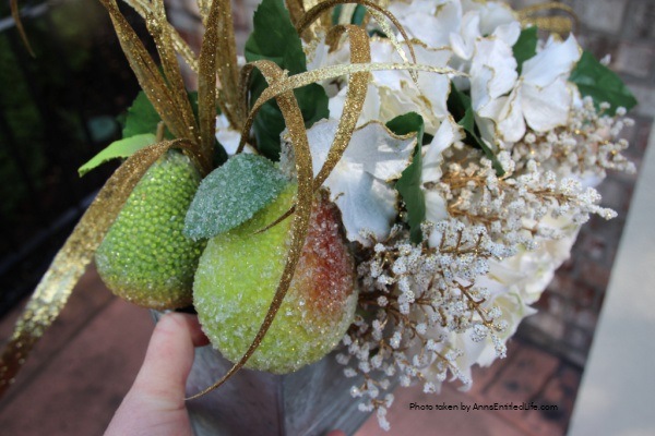 Winter Pear and Floral Table Centerpiece. This homemade pear and floral centerpiece is a 15-minute craft that is so easy to make! Using a little sparkle, a few elegant flowers, and a tad of rustic, this terrific tabletop decoration is at perfect for nearly any type of home décor.