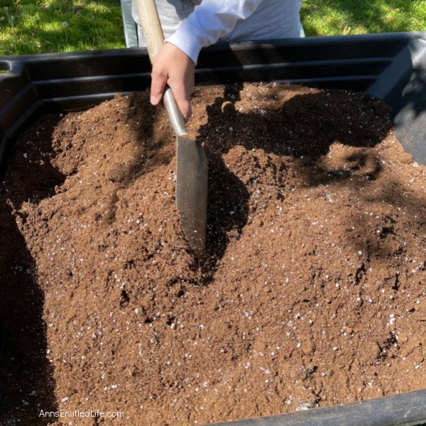 Homemade Potting Mix | How to Make Your Own Potting Soil. Make your own potting mix at home easily and inexpensively by following these step-by-step instructions. Listed are the potting soil mix ratios needed to make the best soil for your outdoor potted plants.