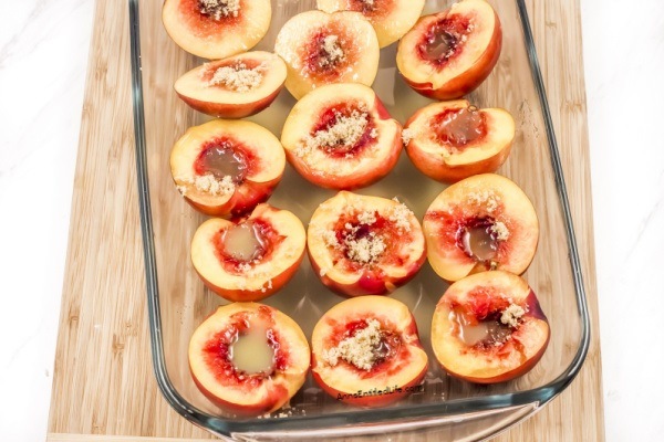 Nectarine Tart Recipe. This beautiful nectarine dessert is a rich, smooth, and delicious fruit dessert that will quickly become a family favorite. If you have an abundance of nectarines, this nectarine tart recipe is a great way to put them to good use.