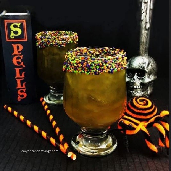 21 Spooktacular Halloween Cocktails. Are you having a Halloween party or Halloween get-together and would like to serve adult beverages to your guests? Try one of these great Halloween-themed drinks. Your family and friends will love these spooky Halloween-inspired cocktails.
