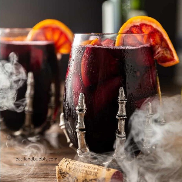 21 Spooktacular Halloween Cocktails. Are you having a Halloween party or Halloween get-together and would like to serve adult beverages to your guests? Try one of these great Halloween-themed drinks. Your family and friends will love these spooky Halloween-inspired cocktails.