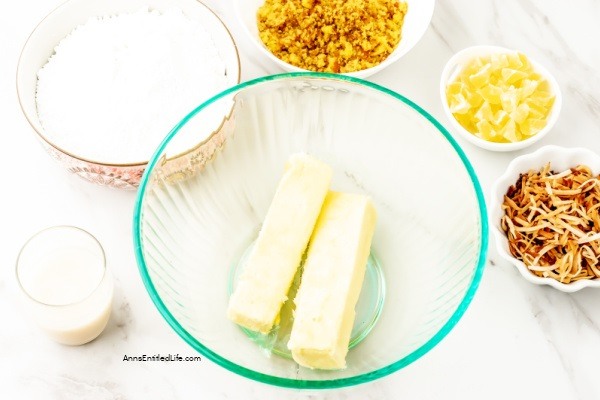 Piña Colada Cake Recipe. The tropical flavors of this delicious pina colada cake recipe will remind you of island breezes and sultry warm weather. For a taste of the islands, make this delicious cake for your next party or get-together. Your friends and family will love it!