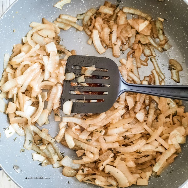 French Onion Pasta Bake Recipe. This easy-to-make French onion pasta bake is so delicious, the whole family will love it. Serve as a side dish or main entree, it's all good!