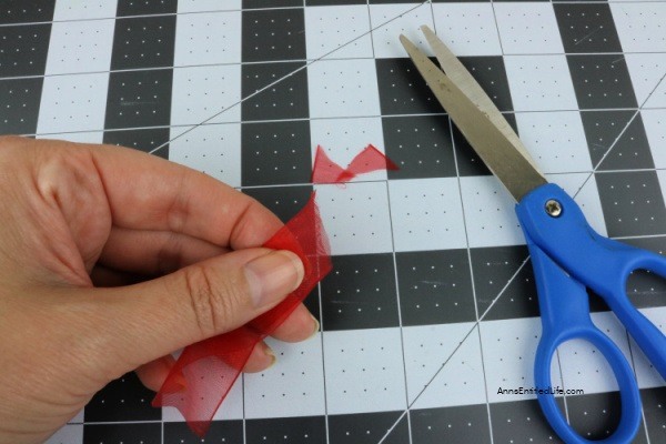 How to Make Poinsettia Ribbon Flowers. Follow these step-by-step instructions on how to make these easy poinsettia ribbon flowers with clips that you can display around your home or office. This is an easy craft once you get the hang of it. This fun craft will give you new accents for holiday decorations this Christmas season.