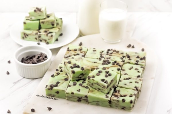 Mint Chocolate Chip Fudge Recipe. The combination of rich chocolate and mint makes for a beautiful, fresh, and fabulous mint chocolate chip fudge recipe everyone will enjoy. Whether making this for the holidays, for gifts, or as an indulgent special treat, your friends and family will love this mint chocolate fudge.