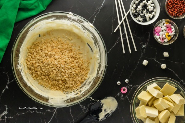 Easy Halloween Rice Crispy Treats Recipe. These easy Halloween crispy rice treats are the perfect solution for a Halloween party or lunchbox. These delicious Halloween treats are highly customizable and a fun decorating project for your whole family!