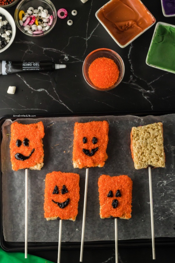 Easy Halloween Rice Crispy Treats Recipe. These easy Halloween crispy rice treats are the perfect solution for a Halloween party or lunchbox. These delicious Halloween treats are highly customizable and a fun decorating project for your whole family!