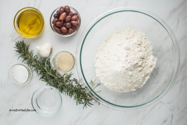 Rosemary Focaccia Recipe. This rosemary focaccia recipe makes bread that is soft on the inside and crispy on the outside. This easy-to-make focaccia bread features rosemary, tomatoes, and garlic which come together to form a perfect flavor sensation your whole family will enjoy.