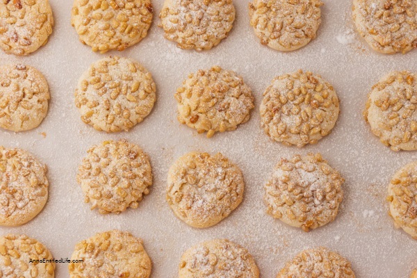 Pignoli Cookies Recipe. Pignoli cookies are one of the easiest cookies you can make, requiring very little work and minimal ingredients. For a little taste of Italy, whip up a batch of these delicious Italian cookies today!