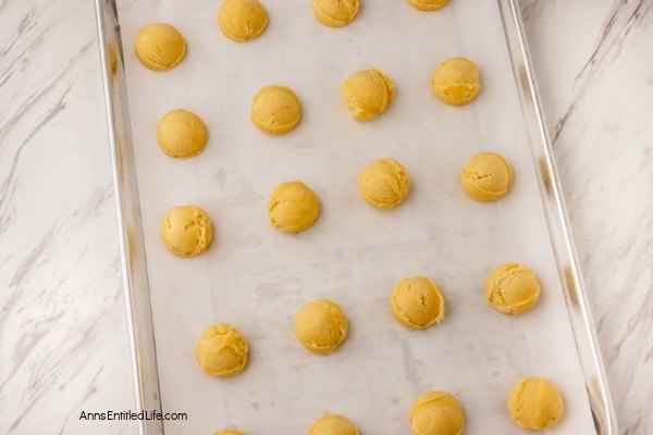 Christmas Butter Cookies Recipe. These easy-to-make 4-ingredient Christmas butter cookies are rich and delicious. These holiday butter cookies can be decorated with nuts, sprinkles, cherries, and more. You are only limited by your imagination.