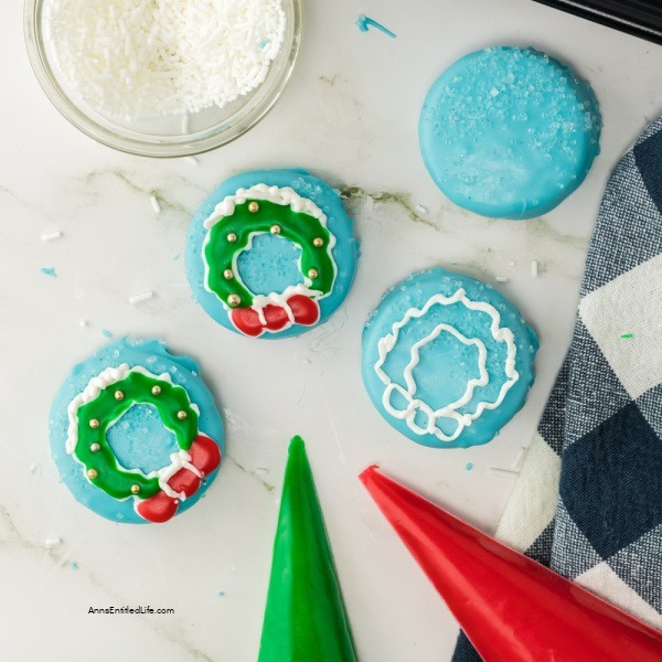 Easy Snow Globe Cookies Recipe. These easy-to-make snow globe cookies are simply adorable. No muss, no fuss, these no-bake cookies are the perfect addition to your holiday Christmas tray.