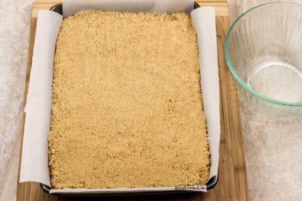 Easy Sour Cream Coffee Cake Recipe. Sour cream coffee cake is a classic dessert that has been around for generations. This delicious, moist coffee cake is made with sour cream and topped with a crunchy sugar streusel. Whether you are looking for an easy dessert to bring to a potluck or want to treat yourself, this sour cream coffee cake is sure to be a hit.