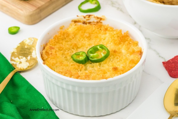 Jalapeño Popper Dip Recipe | Best and Easy. Discover an easy and delicious jalapeño popper dip recipe to spice up your parties and gatherings. Enjoy the creamy and tangy flavors with a fiery kick. Perfect for any occasion!