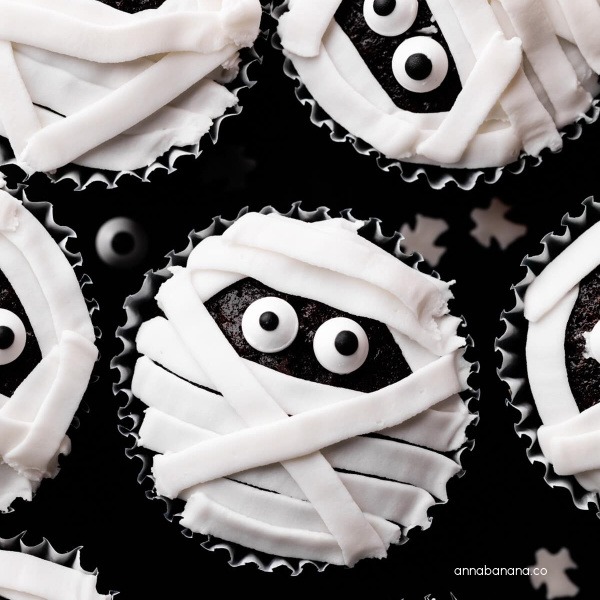 35 Halloween Cupcake Recipes | Easy and Spooky Ideas. Discover 35 creative Halloween cupcake recipes for a frightfully delicious treat. From ghoulish to adorable, find the perfect treat for your spooky gathering. Get inspired with easy and spooky baking ideas.