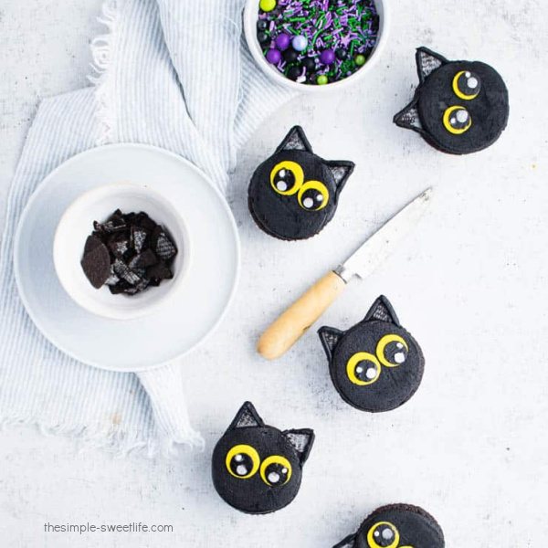 35 Halloween Cupcake Recipes | Easy and Spooky Ideas. Discover 35 creative Halloween cupcake recipes for a frightfully delicious treat. From ghoulish to adorable, find the perfect treat for your spooky gathering. Get inspired with easy and spooky baking ideas.