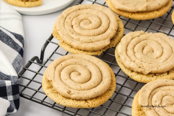 Easy Soft Gingerbread Cookies: Best Recipe. Discover the best soft gingerbread cookie recipe - a simple and delightful treat that brings holiday joy with every bite.