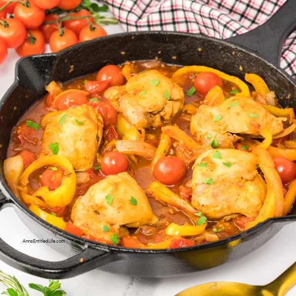Chicken Cacciatore | Best Recipe and So Easy to Make! This rustic Italian dish of delicious chicken and vegetables in a hearty sauce is an easy-to-make dinnertime meal.