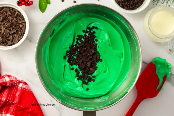 No-Bake Chocolate Mint Cheesecake Recipe | Easy & Delicious. Try this easy no-bake chocolate mint cheesecake recipe! Creamy, rich, and refreshing with a perfect blend of chocolate and mint. Ideal for any occasion. Make it today!