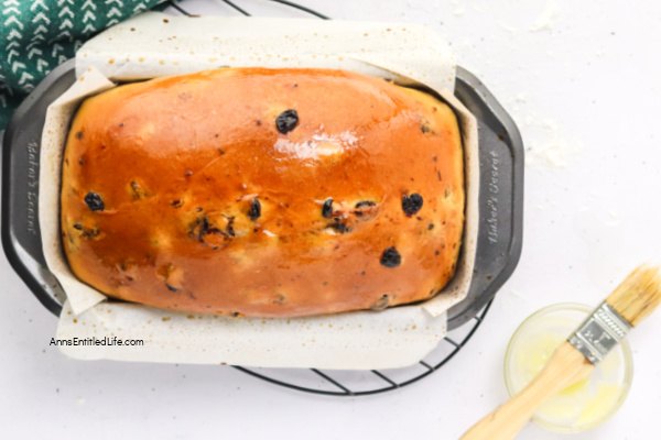 Homemade Cinnamon Raisin Bread Recipe | Best + Easy. Bake the best homemade cinnamon raisin bread with this easy recipe! Soft, fluffy, and packed with sweet cinnamon and juicy raisins. Perfect for breakfast or a snack!