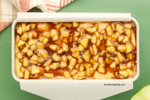 Apple Fritter Bread Recipe. Try this easy apple fritter bread recipe made with fresh apples, ground cinnamon, and a delicious glaze. A cozy treat perfect for breakfast or dessert.