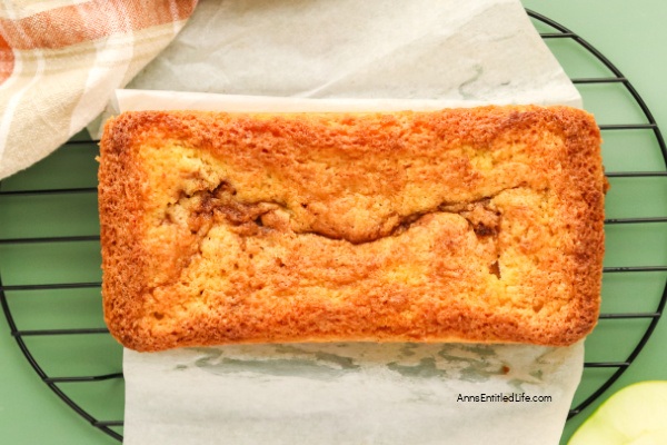 Apple Fritter Bread Recipe. Try this easy apple fritter bread recipe made with fresh apples, ground cinnamon, and a delicious glaze. A cozy treat perfect for breakfast or dessert.