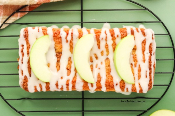 Apple Fritter Bread Recipe. Try this easy apple fritter bread recipe made with fresh apples, ground cinnamon, and a delicious glaze. A cozy treat perfect for breakfast or dessert.