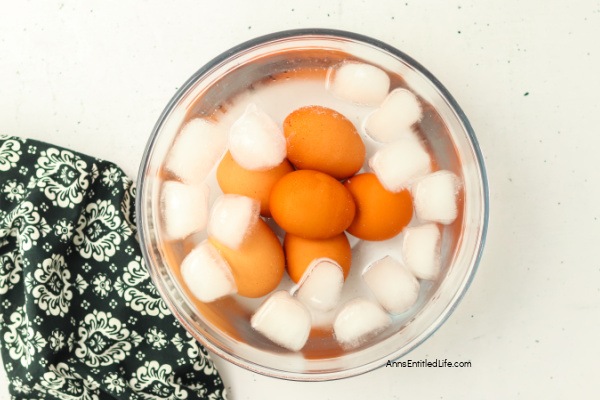 Eyeball Deviled Eggs Recipe for Creepy Halloween Snacks Eyeball Deviled Eggs Recipe for Creepy Halloween Snacks. Create spooky eyeball deviled eggs with this simple Halloween recipe. A creepy party snack that's easy to make and sure to grab everyone's attention.