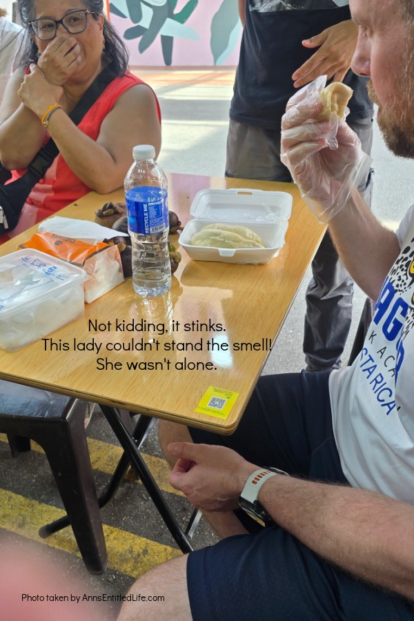 Our Two Days in Singapore: Itinerary & Attractions Our Two Days in Singapore: Itinerary & Attractions. Plan the ultimate 2-day trip to Singapore with must-see attractions, top food spots, and travel tips to make the most of a short city adventure.