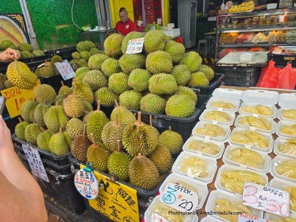 Our Two Days in Singapore: Itinerary & Attractions Our Two Days in Singapore: Itinerary & Attractions. Plan the ultimate 2-day trip to Singapore with must-see attractions, top food spots, and travel tips to make the most of a short city adventure.