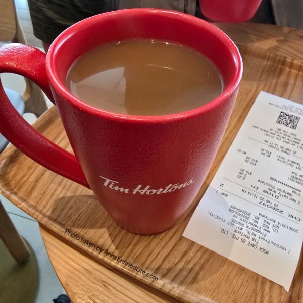 Our Two Days in Singapore: Itinerary & Attractions Our Two Days in Singapore: Itinerary & Attractions. Plan the ultimate 2-day trip to Singapore with must-see attractions, top food spots, and travel tips to make the most of a short city adventure.