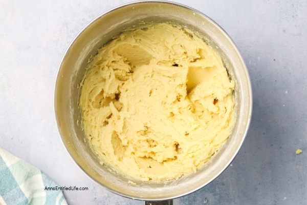 Homemade Trefoil Cookie Disaster. I made the original trefoils Girl Scout cookie recipe so you don't have to. 