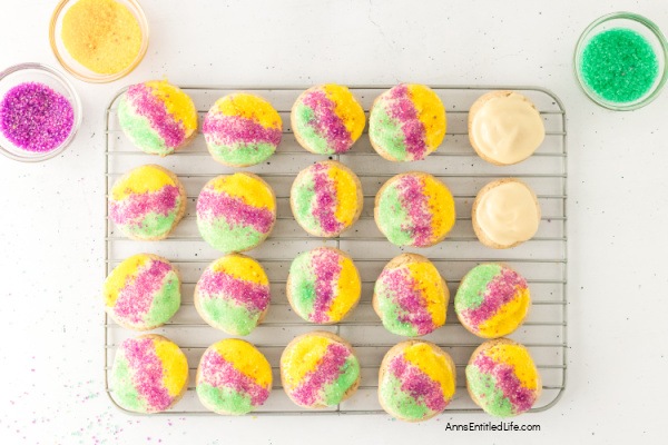 King Cake Cookies Recipe | Mardi Gras Cookie Treats. Soft king cake cookies with cinnamon, icing, and festive colors. A Mardi Gras inspired dessert that is easy to bake and perfect for parties.