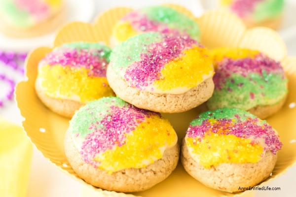 King Cake Cookies Recipe | Mardi Gras Cookie Treats. Soft king cake cookies with cinnamon, icing, and festive colors. A Mardi Gras inspired dessert that is easy to bake and perfect for parties.