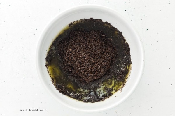 No-Bake Creme Eggs Cheesecake Recipe No-Bake Creme Eggs Cheesecake Recipe. This is a simple no-bake chocolate crème eggs cheesecake with chocolate crust, smooth cream cheese layer and embedded crème eggs. Perfect Easter treat using delicious ingredients for a decadent dessert everyone loves.