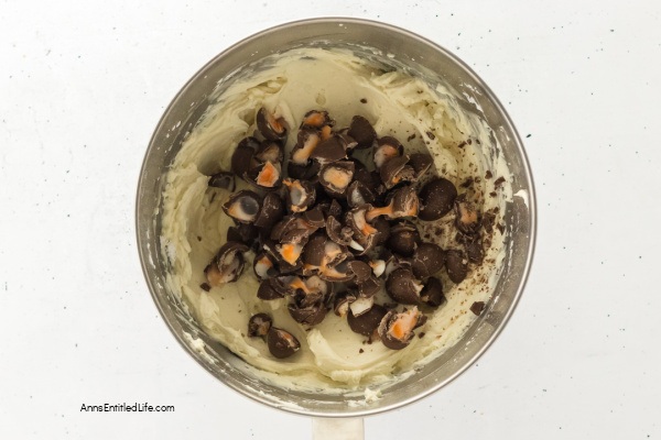 No-Bake Creme Eggs Cheesecake Recipe No-Bake Creme Eggs Cheesecake Recipe. This is a simple no-bake chocolate crème eggs cheesecake with chocolate crust, smooth cream cheese layer and embedded crème eggs. Perfect Easter treat using delicious ingredients for a decadent dessert everyone loves.