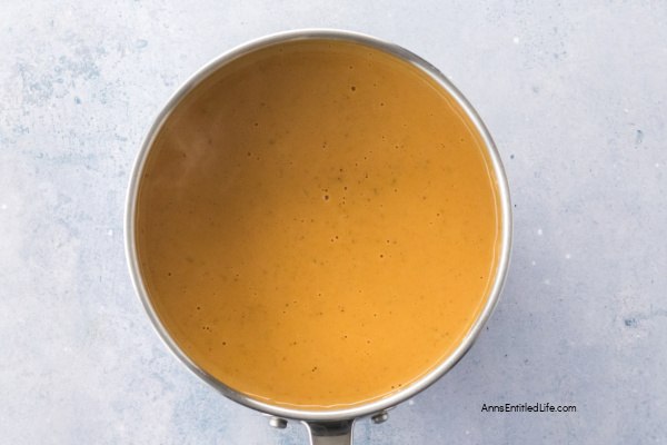 Guinness Cheese Dip Recipe: Easy Irish Beer Dip. Creamy Guinness cheese dip packed with sharp cheddar, stout beer flavor, and a hint of mustard. Easy recipe perfect for game days and holidays. Pair with bread, pretzels, or veggies.