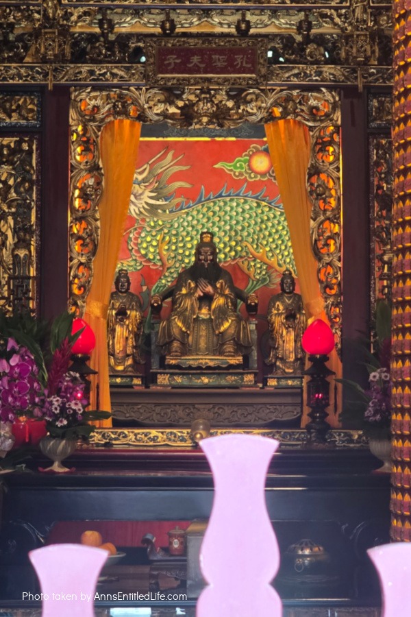 Our One-Day Taiwan Itinerary. A detailed description of our day-trip in Taiwan. The sites and shopping we explored.