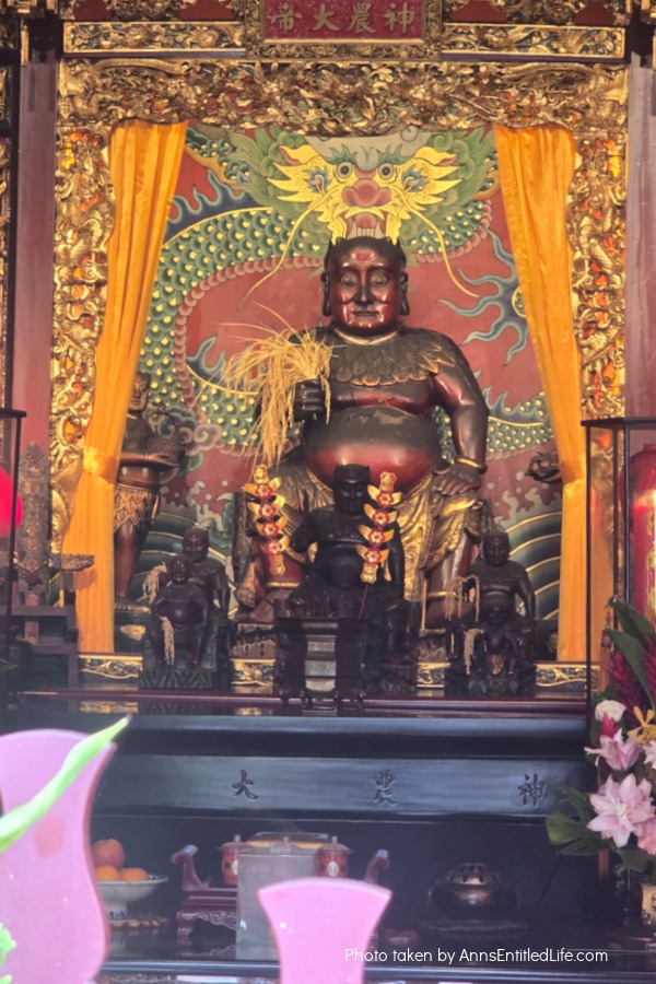 Our One-Day Taiwan Itinerary. A detailed description of our day-trip in Taiwan. The sites and shopping we explored.