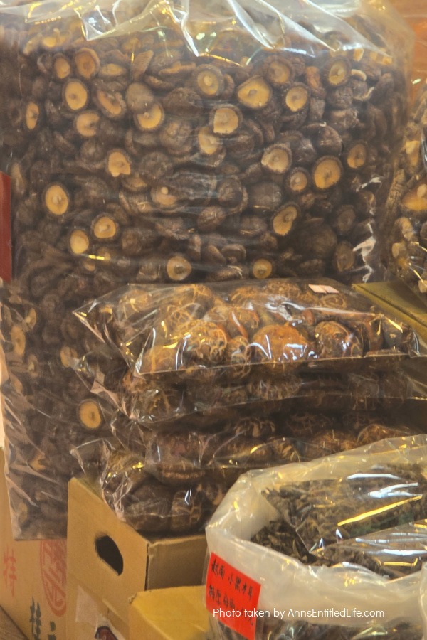 Our One-Day Taiwan Itinerary. A detailed description of our day-trip in Taiwan. The sites and shopping we explored.