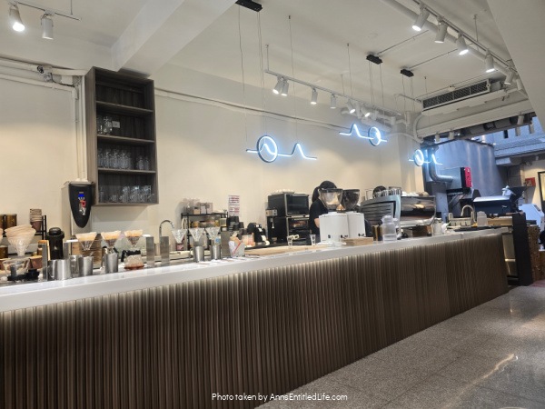 Our One-Day Taiwan Itinerary. A detailed description of our day-trip in Taiwan. The sites and shopping we explored.