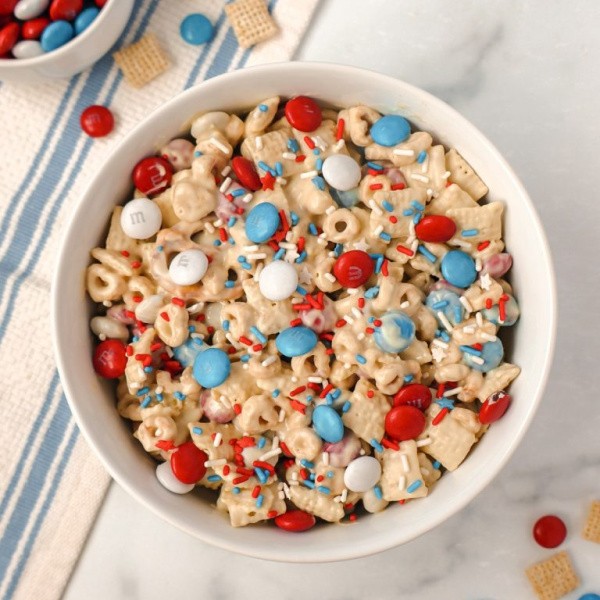 This festive 4th of July Snack Mix is the ultimate sweet-and-salty treat for your America 250 party or July 4, 2026 celebration. Loaded with cereals and chocolates, it delivers bold red, white, and blue colors in every handful. 