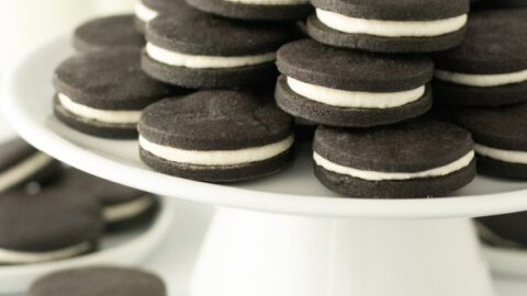 Easy Homemade Oreo Cookies Recipe - Copycat Oreos